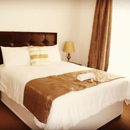 Moshitametsi Guesthouse Kempton Park Kültér fotó