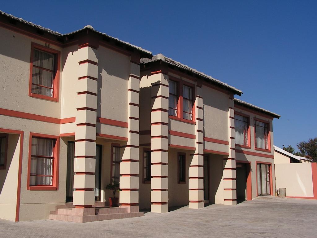 Moshitametsi Guesthouse Kempton Park Kültér fotó