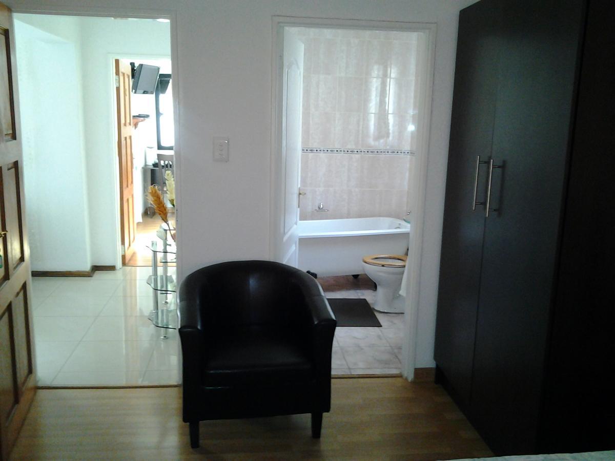 Moshitametsi Guesthouse Kempton Park Kültér fotó